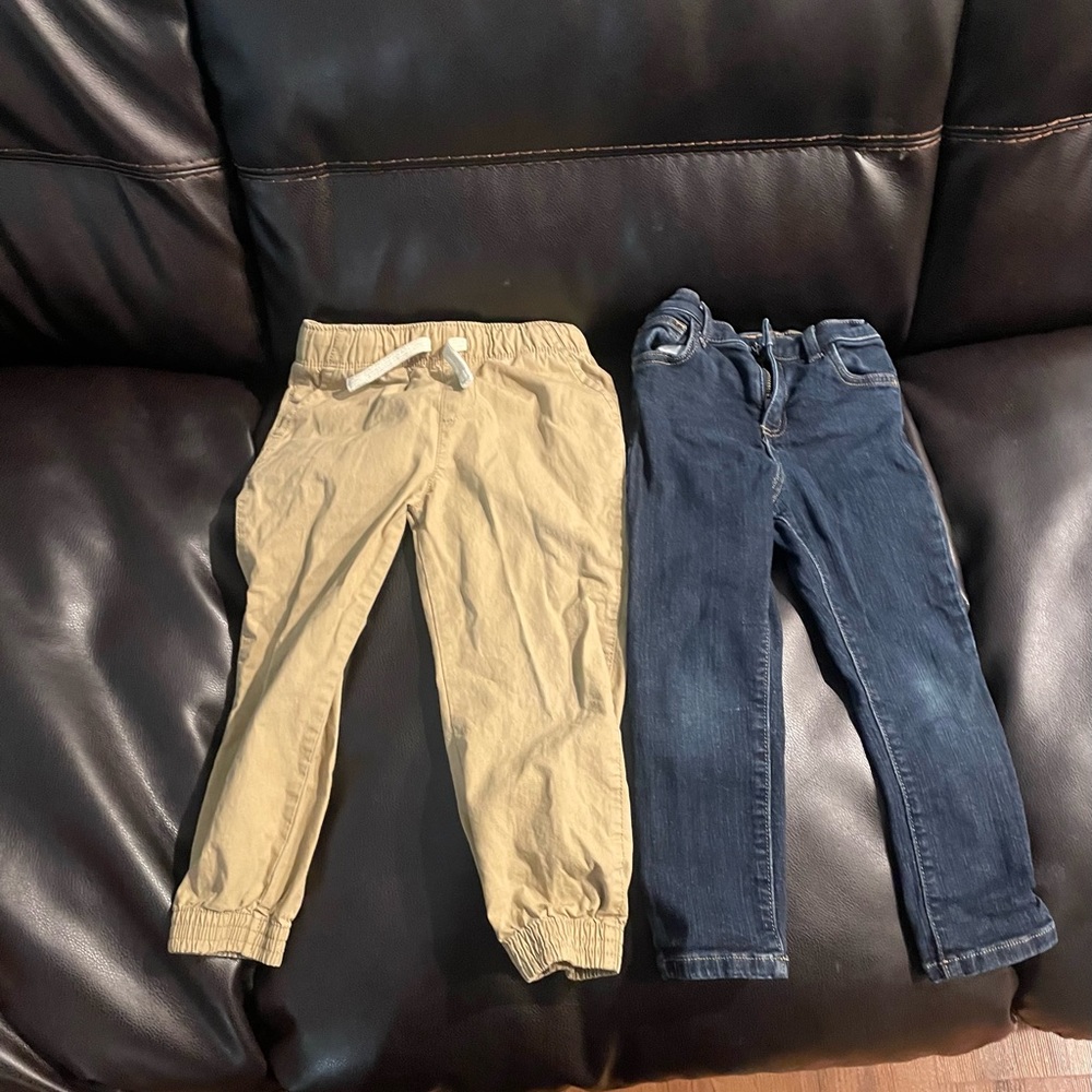 2 pairs 4T pants boys